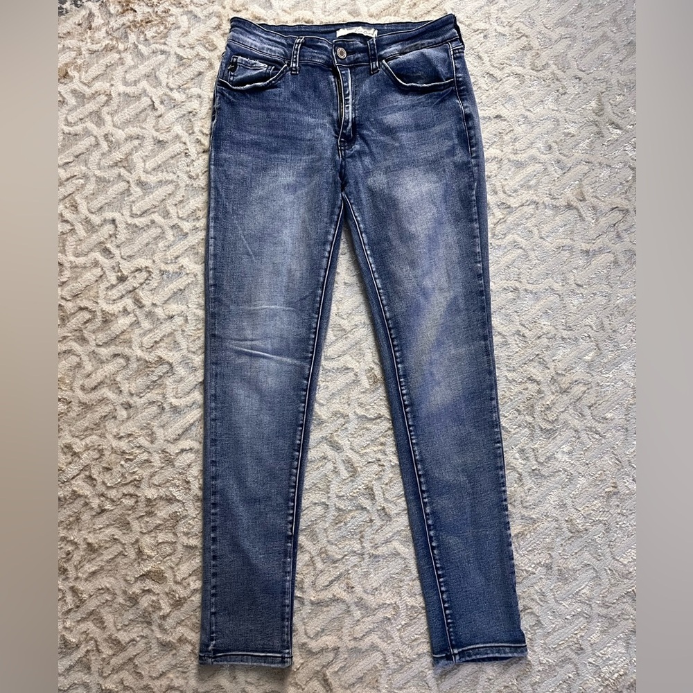 KanCan Dark Wash skinny Jeans size 9